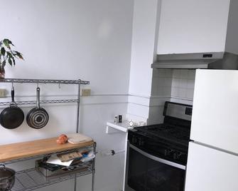 Large One Bedroom One Bath Apt. near Baker Beach - San Francisco - Cucina