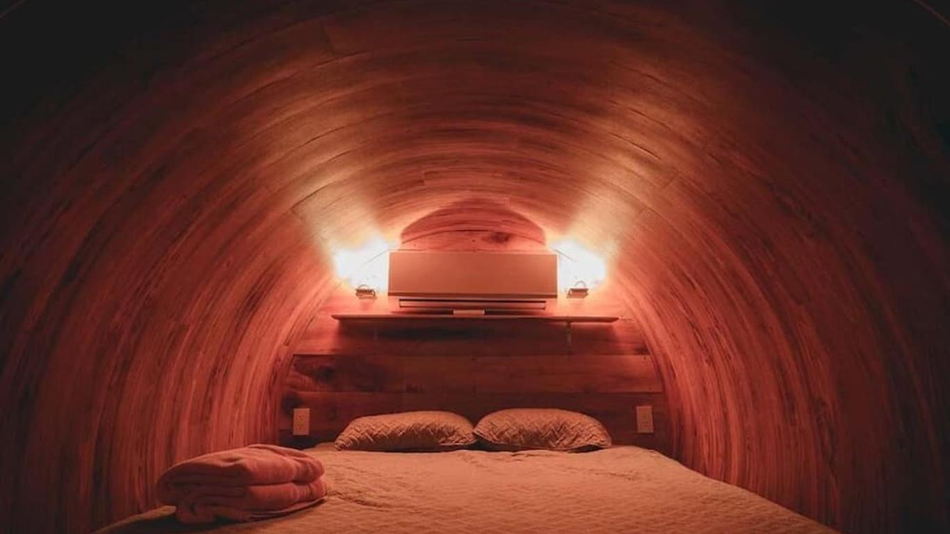 أرينال باكباكرز ريزورت