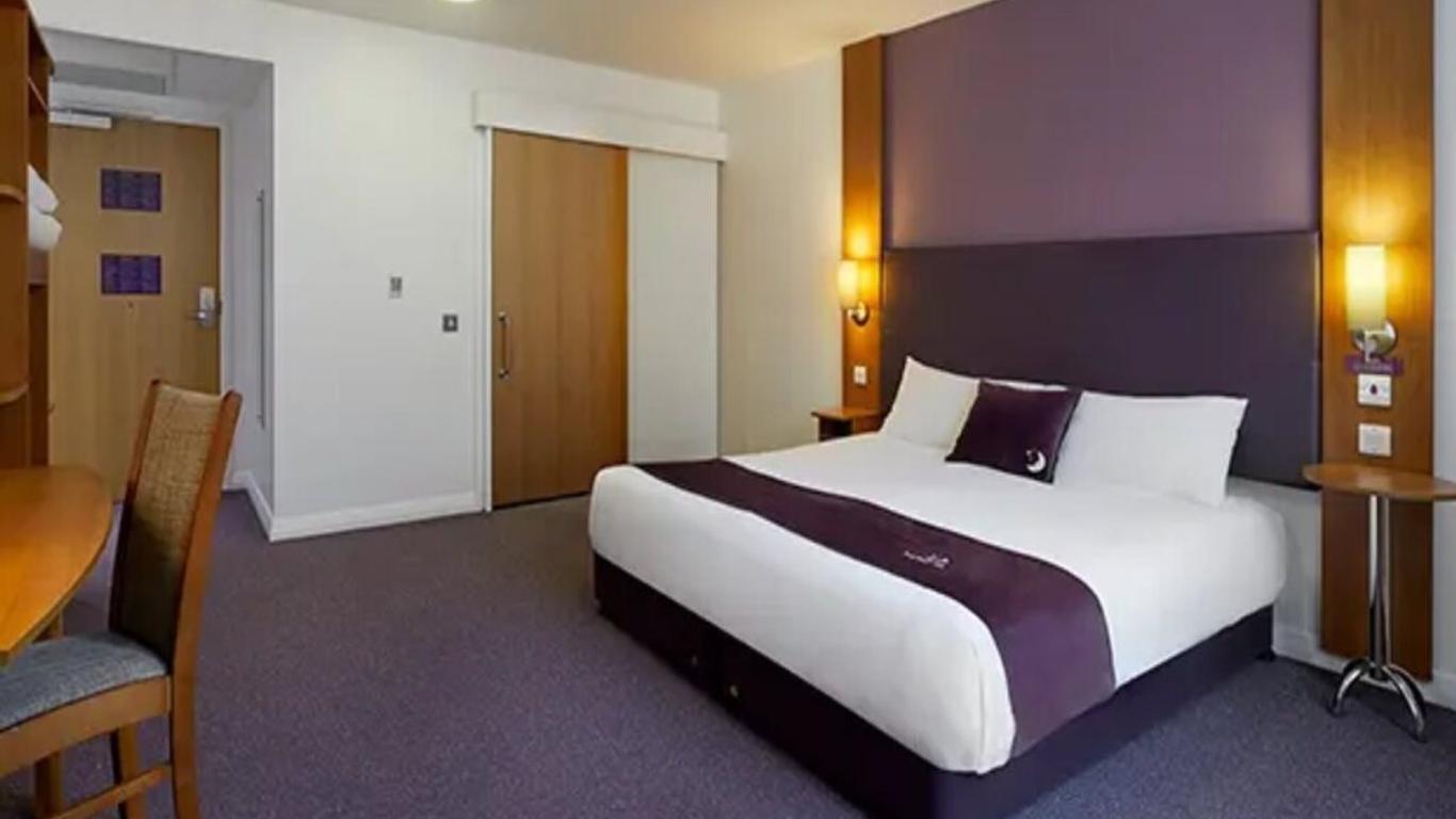 Premier Inn Man Airport (Ft) North