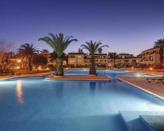 2 bedroom townhouse in Lakeside Village, Quinta do Lago - Quinta do Lago - Pool