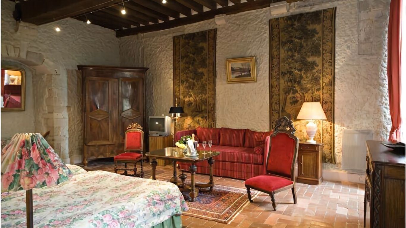 Chateau De Bellecroix