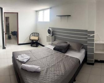 Cómodo Apartaestudio Central con Vistas a las Montañas - Pereira - Chambre