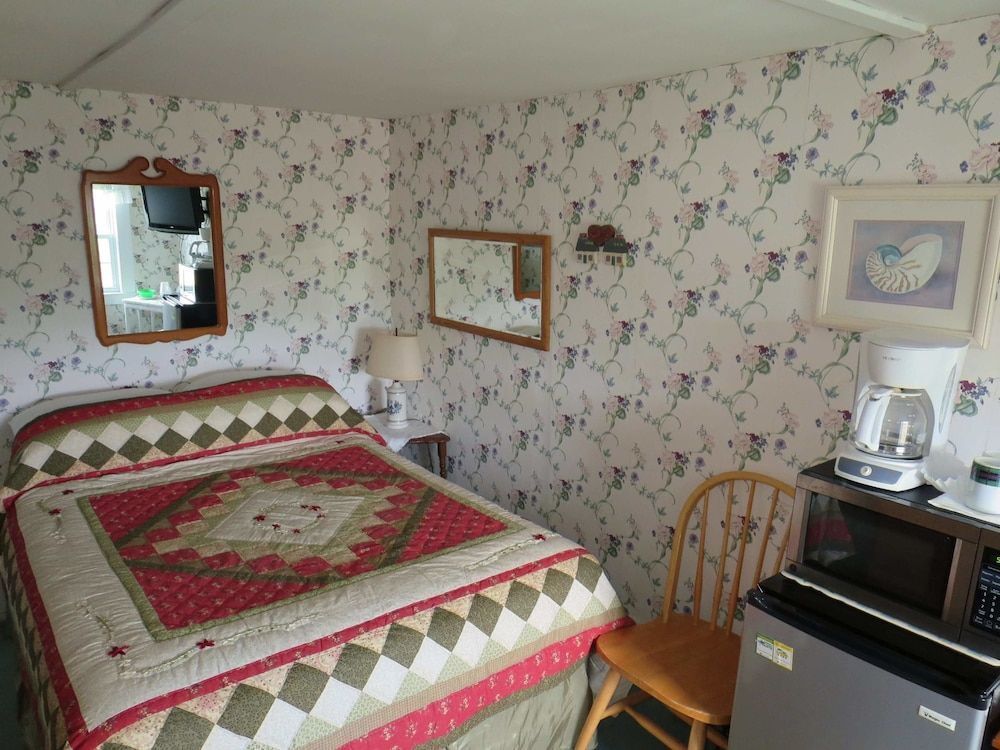 Windjammer BY The Sea - Hampton - Bedroom