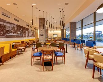 Hampton by Hilton Caraguatatuba Serramar - Caraguatatuba - Restaurant