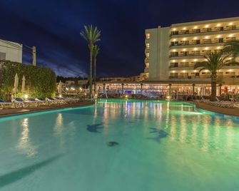 Hotel Caribe Ibiza - סנטה אוולאריה דס ריו - בריכה