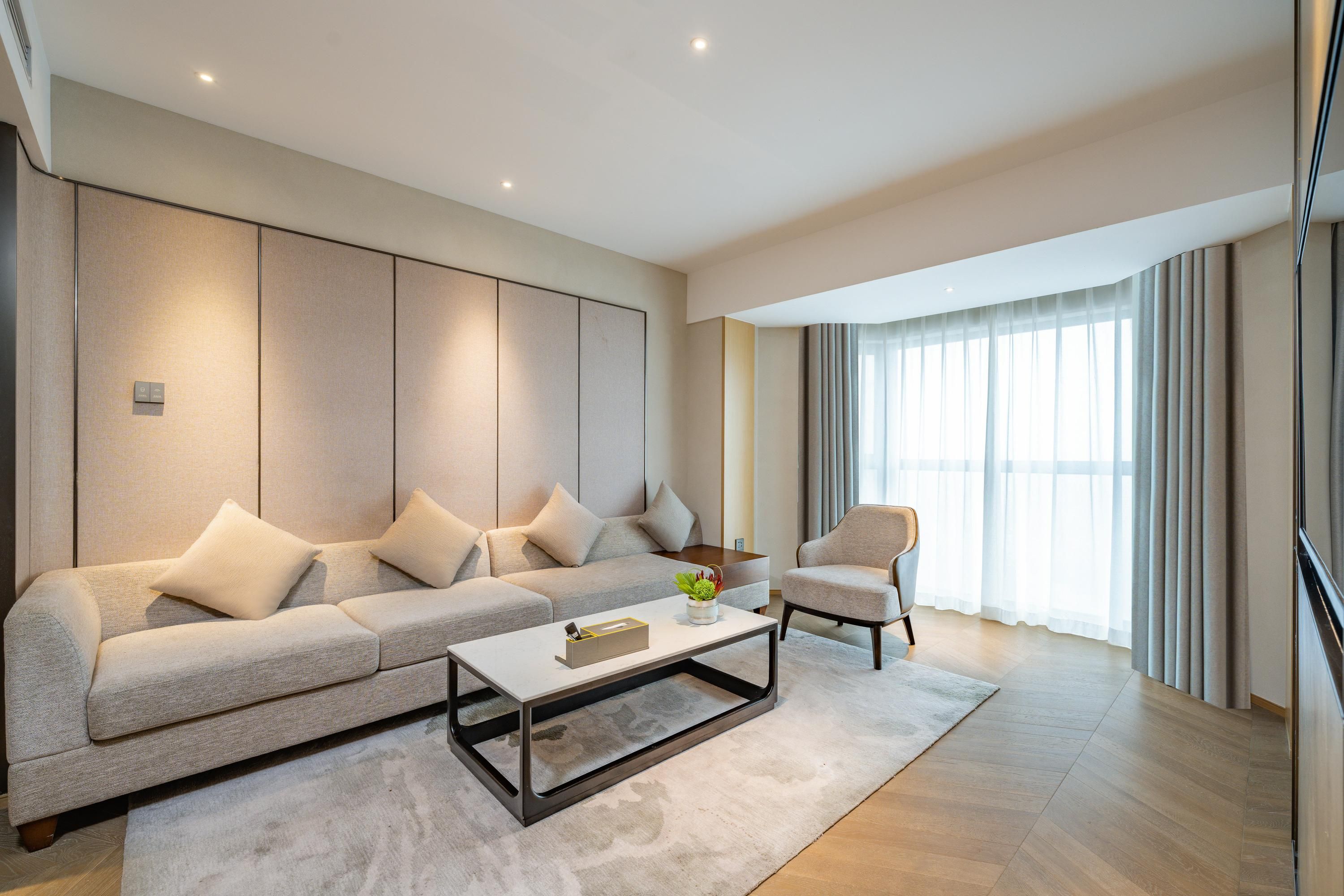Holiday Inn Shanghai Huaxia By IHG - שנחאי - סלון