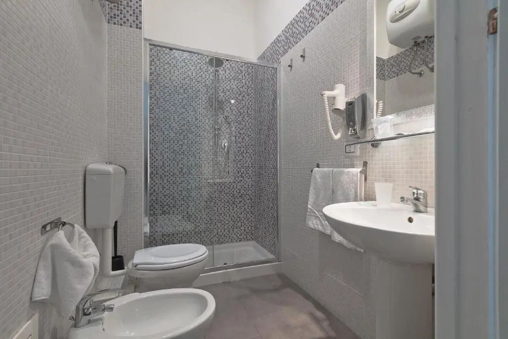 أفيا آرت آند رومز