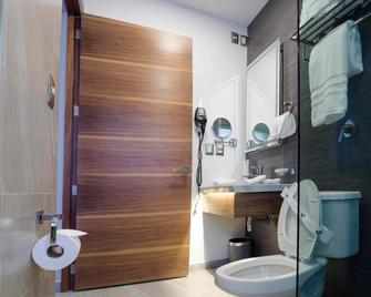 Jtowers - Mexico City - Bathroom