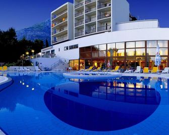 Hotel Horizont - Baška Voda - Pool