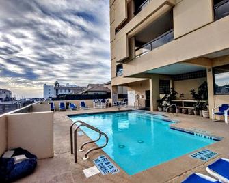 Landfall Towers 34 Condominium Condo - South Padre Island - Alberca
