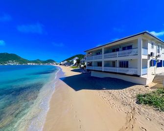 Très jolie 3 pièces à Gd Case les pieds dans l'eau - Grand-Case - Building