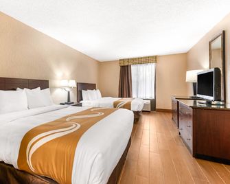 Quality Inn and Suites Orlando Airport - Orlando - Habitación
