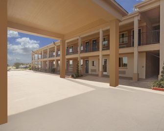 Americas Best Value Inn Waco - Waco - Building