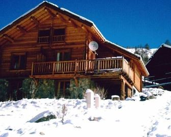 Chalet Ground Floor 2 A 6 Per Molines En Queyras Center - Molines-en-Queyras - Bâtiment