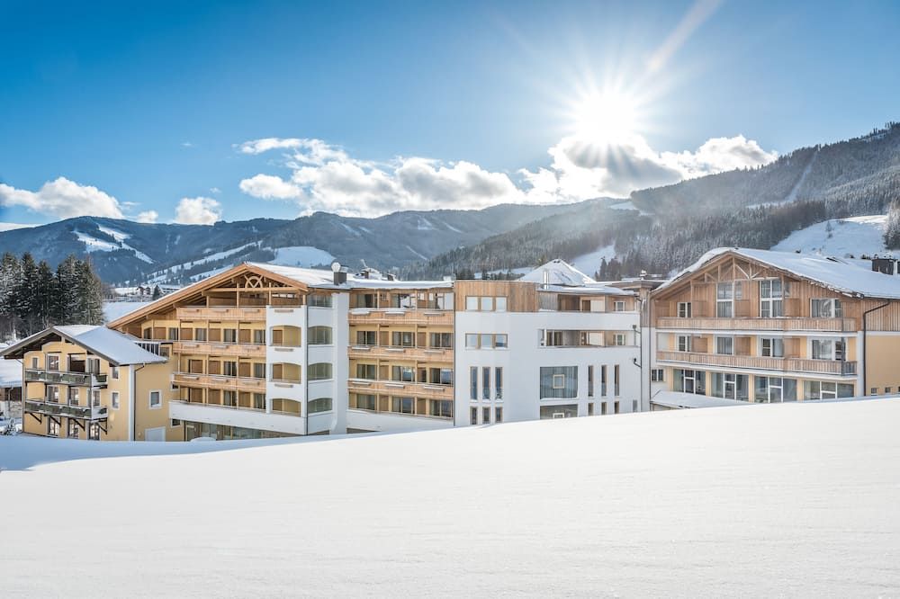 Hotel Leonhard - לאוגאנג - בניין