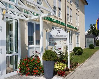 Hotel Poinger Hof - Poing - Edificio