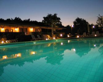 Borgata Baldazza - Linguaglossa - Piscina