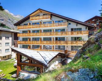 Hotel Jägerhof - Zermatt - Building