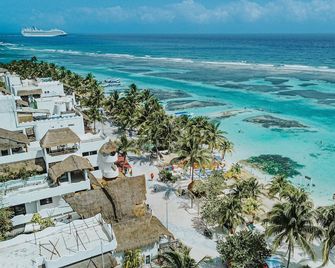 40 Canones Hotel - Majahual - Strand