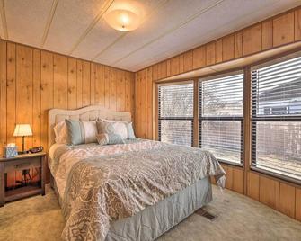 Richfield Home w/ Views ~ 13 Miles to Nat'l Park - 리치필드 - 침실