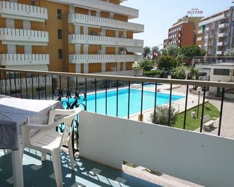 Flat with shared pool-Beahost - Caorle - Zwembad