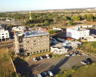 Maison Hotel - Tangará da Serra - Vista del exterior