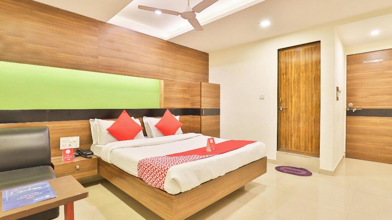 OYO 6752 Hotel Apollo