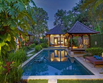 Villa Kedidi - North Kuta - Pool