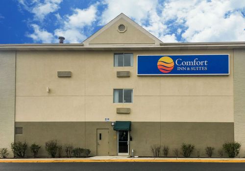 Comfort Inn Suites Crystal Inn Sportsplex 58 1 0 9 Gulfport Hotel Deals Reviews Kayak