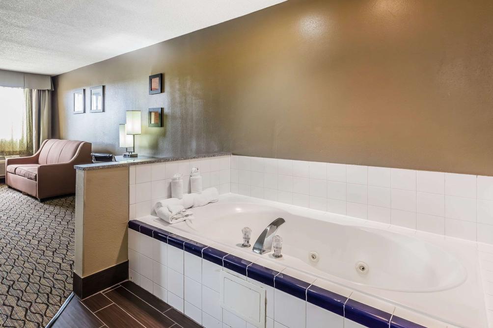 Comfort Inn Suites Crystal Inn Sportsplex 59 1 0 9