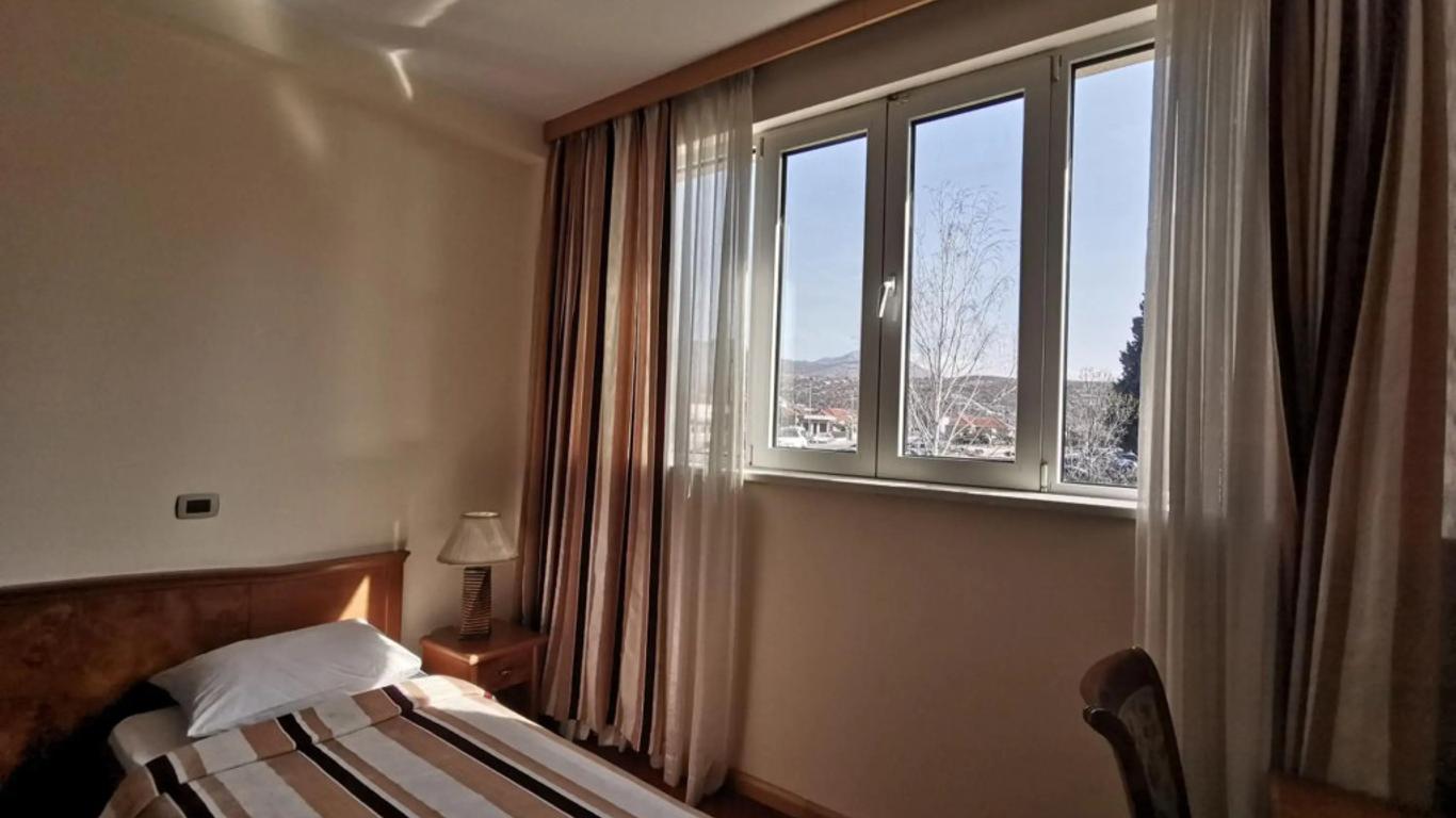 Mali Hotel Bambis