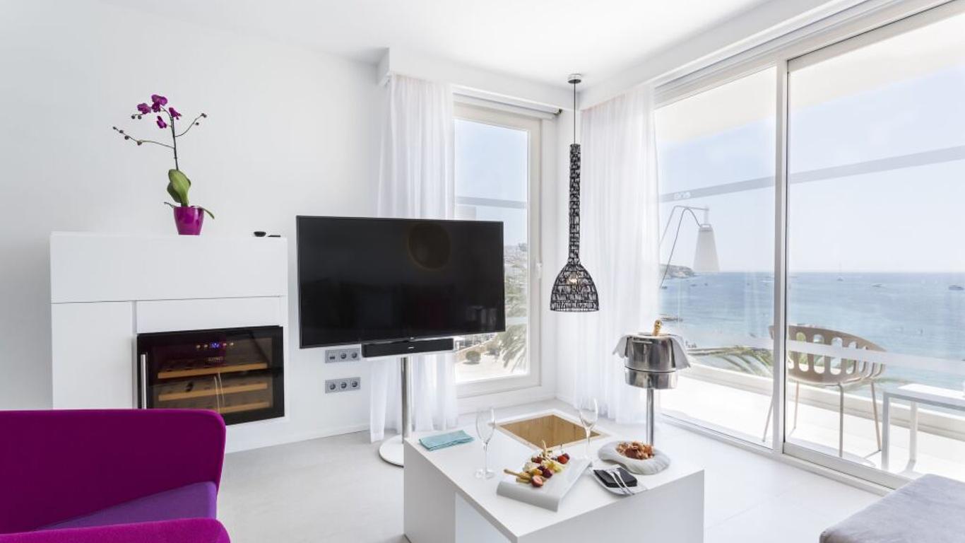 One Ibiza Suites