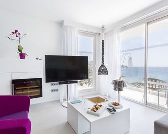 One Ibiza Suites - Ibiza