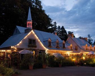 Le Petit Clocher Gite Touristique B & B - Saint-Sauveur - Edificio