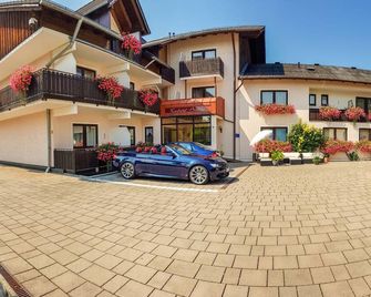 كوروتيل أندرس - باد فوسينغ - مبنى