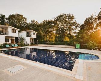 Pyramid Boutique Hotel - Kayaköy - Piscina