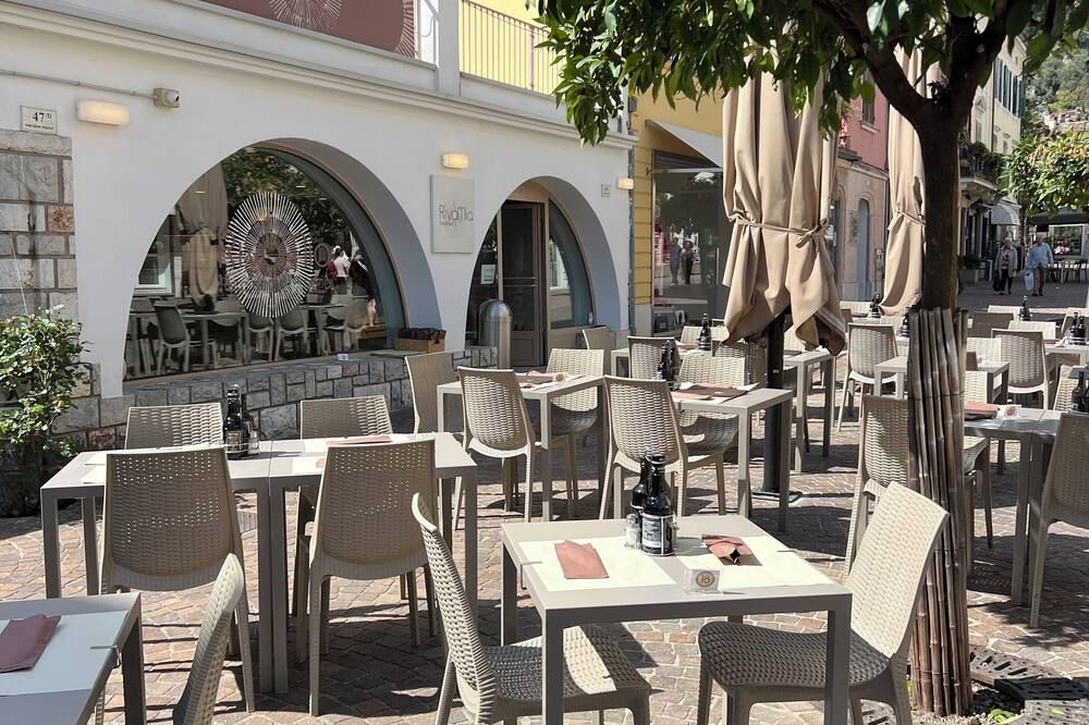 هوتل ريفاميا - ريفا ديل غاردا - مطعم