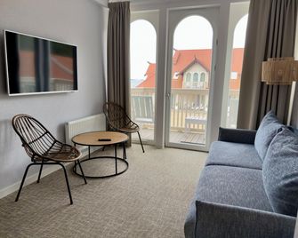 Hotel Zhong Hua - Sopot - Olohuone