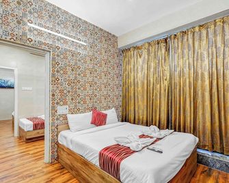 Season 4 Residences - 1BHK furnished apartments (near Apollo Proton, Tidal park) - Chennai - Bedroom