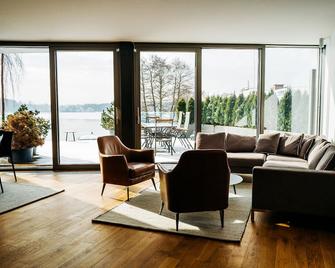 Przystan Hotel And Spa - Olsztyn (Warminsko-Mazurskie) - Living room