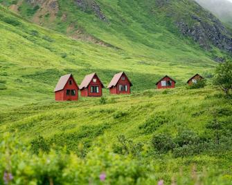 Hatcher Pass Sweet Spot~Fresh Eggs & Local Coffee! - Palmer - Edificio