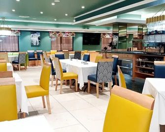 Sparkling Waters Hotel & Spa - Maanhaarrand - Restaurante