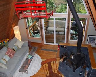 Amazing Government Camp Cabin Short Walk to SkiBowl or Downtown - Government Camp - Sala de estar