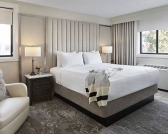 Stylish DC Rental | Full Kitchen w/Dining | Walk to Landmarks | Pet Friendly - Washington, D.C. - Bedroom