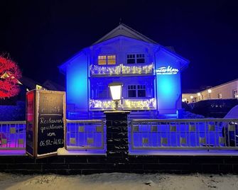 Hotel meerblau - Ostseebad Sellin - Building