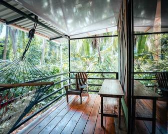 Kinkajoungalows - Amaya Family, Drake Bay, Osa Peninsula - Agujitas de Drake - Balcón