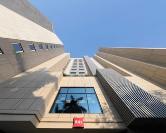 Ibis Mumbai Bkc - Mumbai - Building