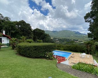 Pousada El Brujo Montanhes - Monte Verde - Pool