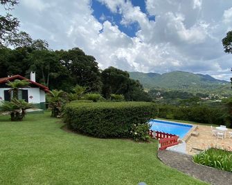 Pousada El Brujo Montanhes - Monte Verde - Pool