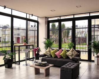 Normandía Tower - בוגוטה - לובי